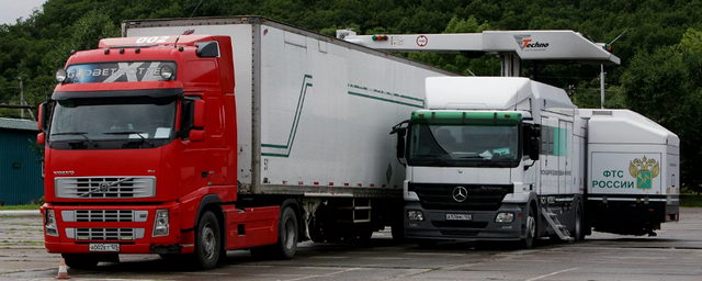 Возле китайской границы в Приморье собралась очередь из 260 фур