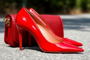 Кредит на «любовь»: красноярец проиграл суд бывшей жене из-за долгов за проституток