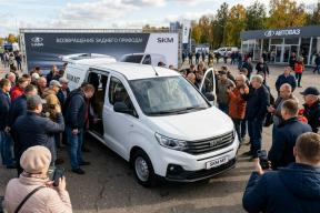 Возвращение заднего привода. «Ларгус» отдыхает. Что АвтоВАЗ привез из Китая?