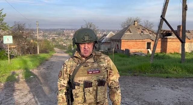 Евгений Пригожин: ВСУ ежедневно теряют в Артемовске 400-600 человек