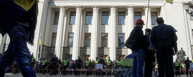 Порошенко отказался от встречи с делегацией протестующих