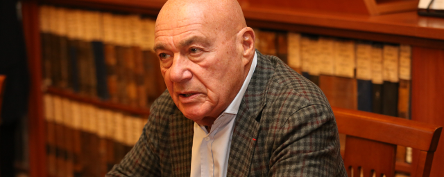 Познер поддержал омских врачей