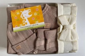 В Ленобласти для родителей новорожденных двойняшек и тройняшек подготовили подарки