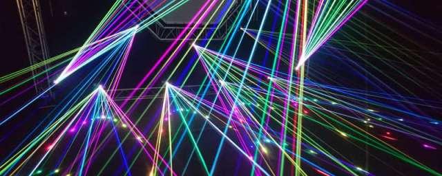 Физики создали лазер, «извлекающий» частицы антиматерии из вакуума