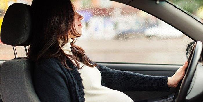 Ученые: Беременные хуже ориентируются в пространстве при вождении авто