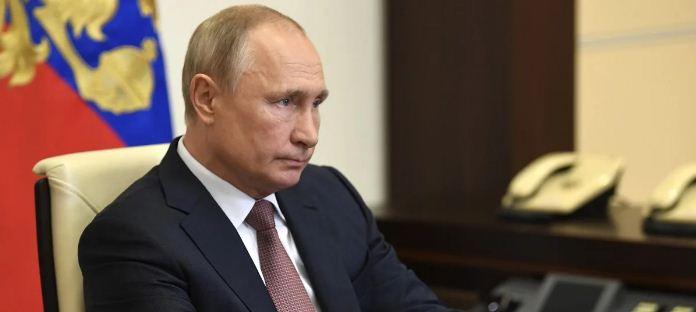 Путин посоветовал иркутским чиновникам не снимать шапки в мороз