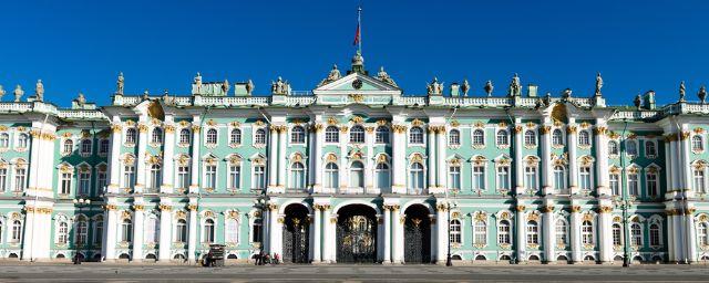 3 января в Санкт-Петербурге выстроились огромные очереди в музеи