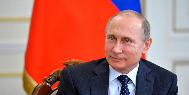 Опрос: более половины жителей России доверяют Путину