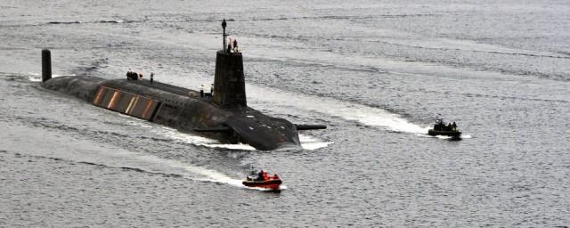 The Sun: ядерный реактор на британской подводной лодке отремонтировали болтами и клеем