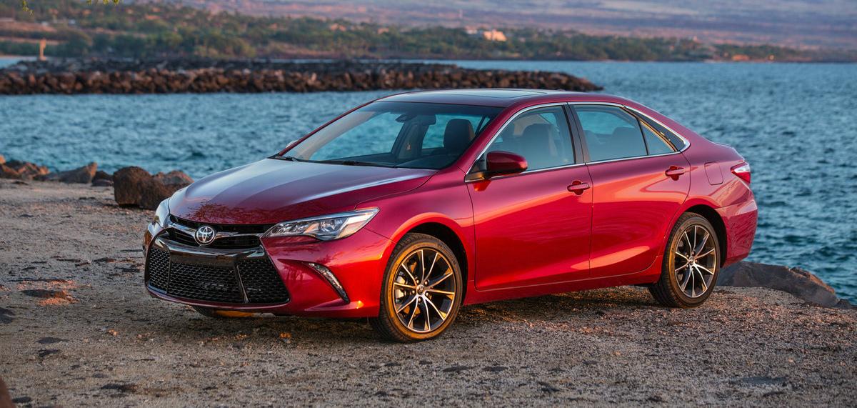 Toyota Camry стала бестселлером бренда на авторынке России