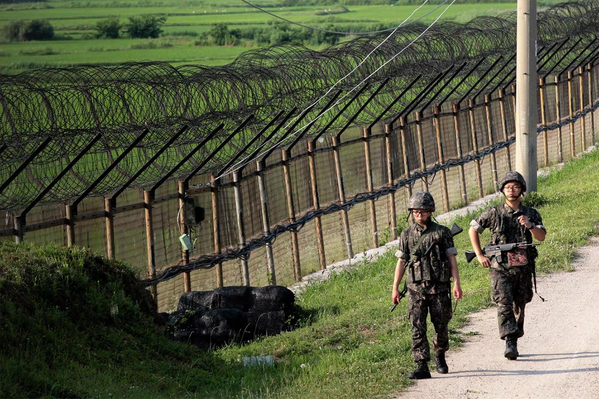 Сеул заявил о пересечении границы северокорейскими военными