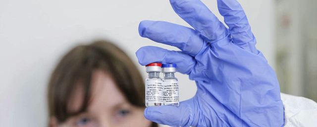 В Казахстане задержали трех медиков за продажу паспортов вакцинации