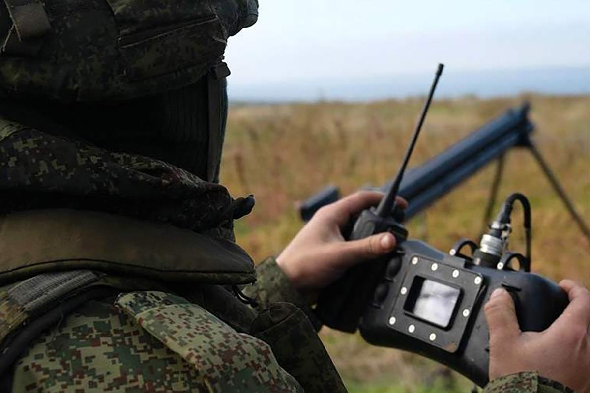 Российский дрон попал в гараж, где находился склад боеприпасов ВСУ