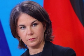 Глава МИД Германии Бербок заявила о важности проявления решительной позиции относительно Украины