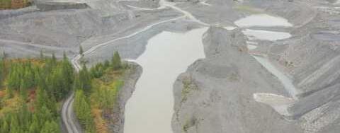 В Якутии на золотодобытчиков возбуждены дела за загрязнения реки