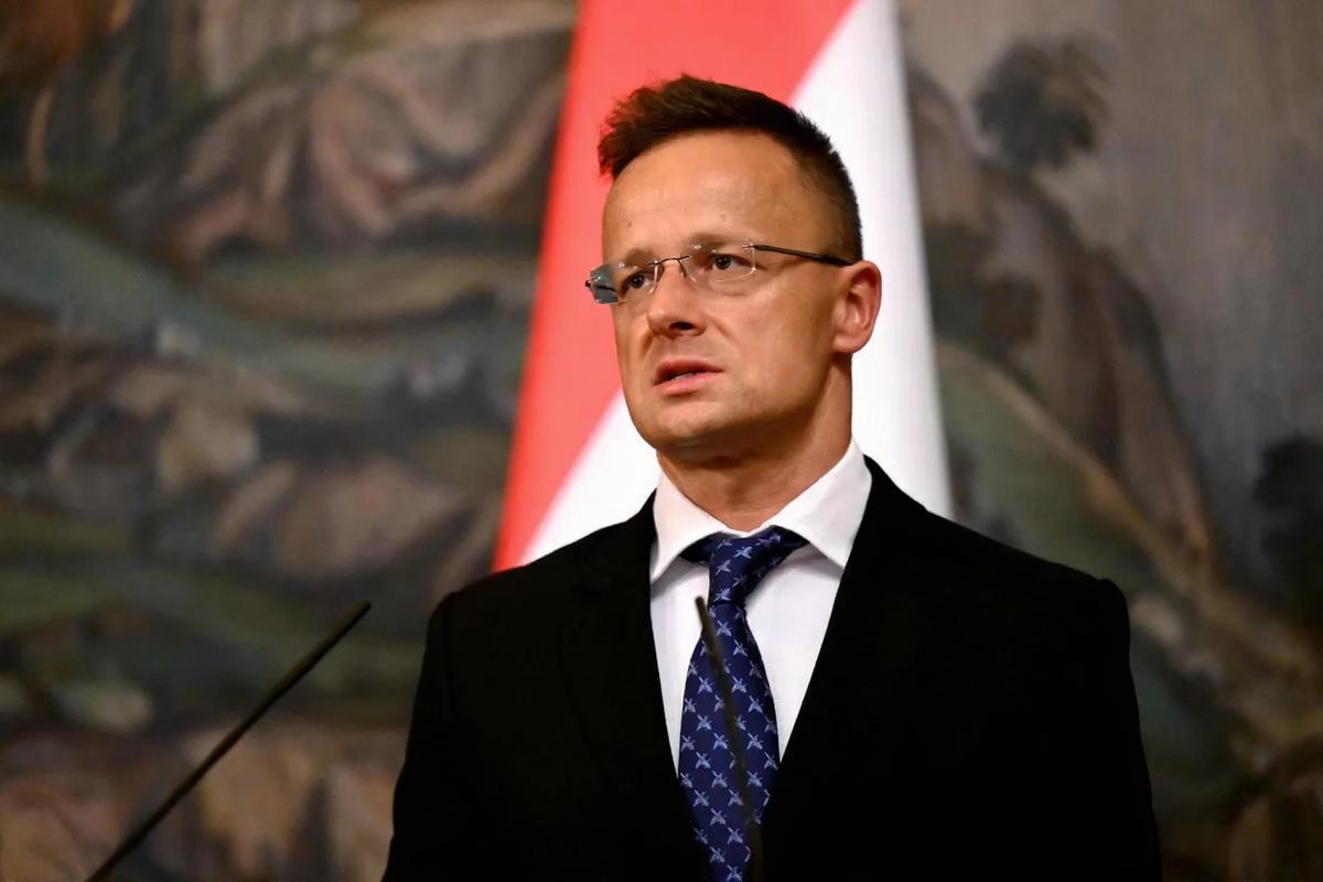 Украина не получит 1,5 млрд евро из фонда мира Венгрии