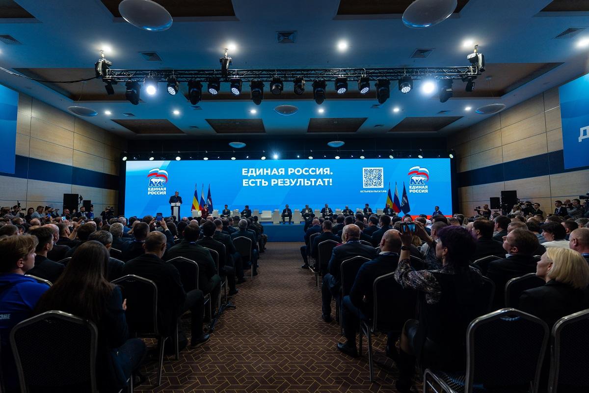 Председатель Думы Астраханской области Игорь Мартынов обсудил инициативы в сфере ЖКХ и жилищного строительства на форуме «Единой России»