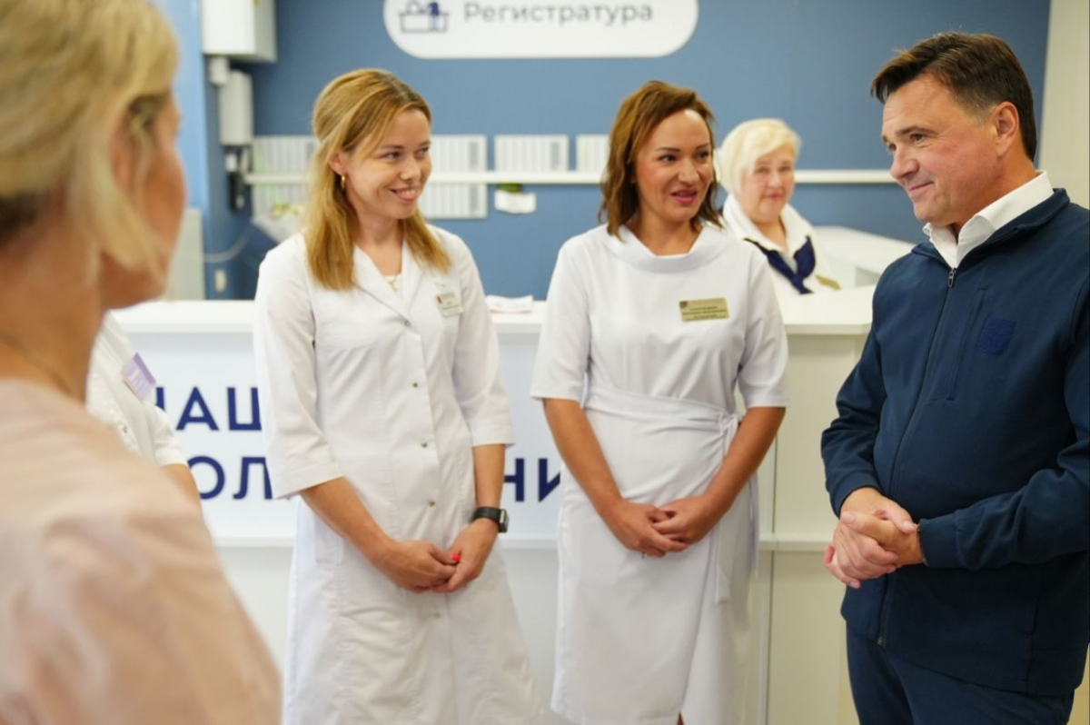 Андрей Воробьев посетил открывшуюся после ремонта поликлинику в Люберцах с новым отделением неотложной помощи
