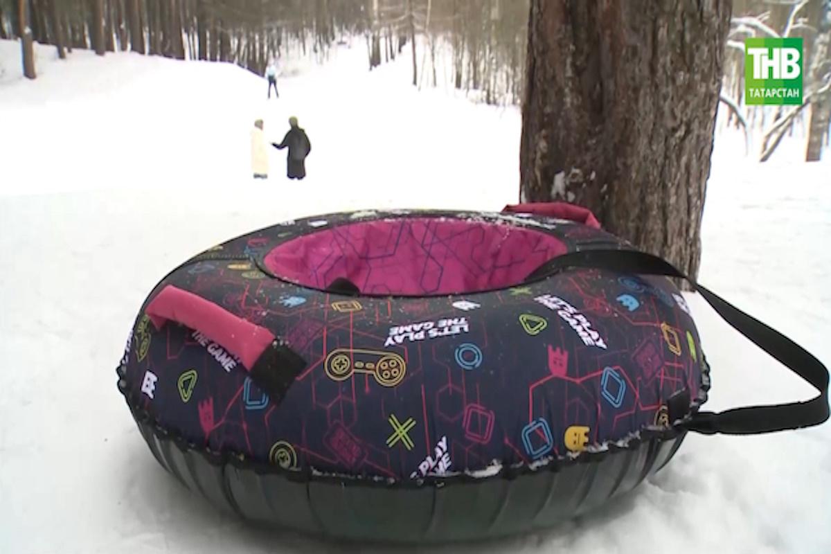 Медики Чувашии призывают родителей не допускать катания детей на тюбингах в опасных местах