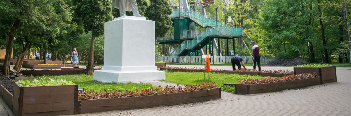 В красногорских парках начали высаживать цветы