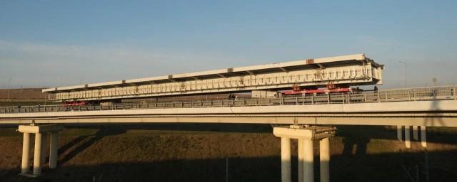 Хуснуллин заявил, что первый готовый пролет Крымского моста уже отправлен к месту монтажа