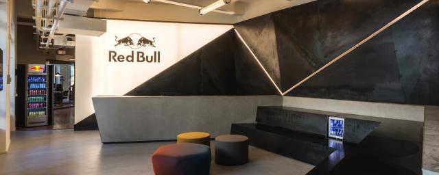 Еврокомиссия подозревает Red Bull в нарушении антимонопольного законодательства ЕС