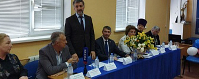 В Черкесске состоялся круглый стол ко Дню народного единства