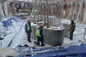 Губернатор Игорь Кобзев: На строительстве крупнейшего в Приангарье моста через реку Витим в Бодайбинском районе началось возведение русловых опор