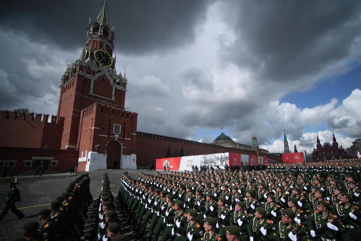В Минобороны сообщили, что техника парада Победы передислоцируется в Москву