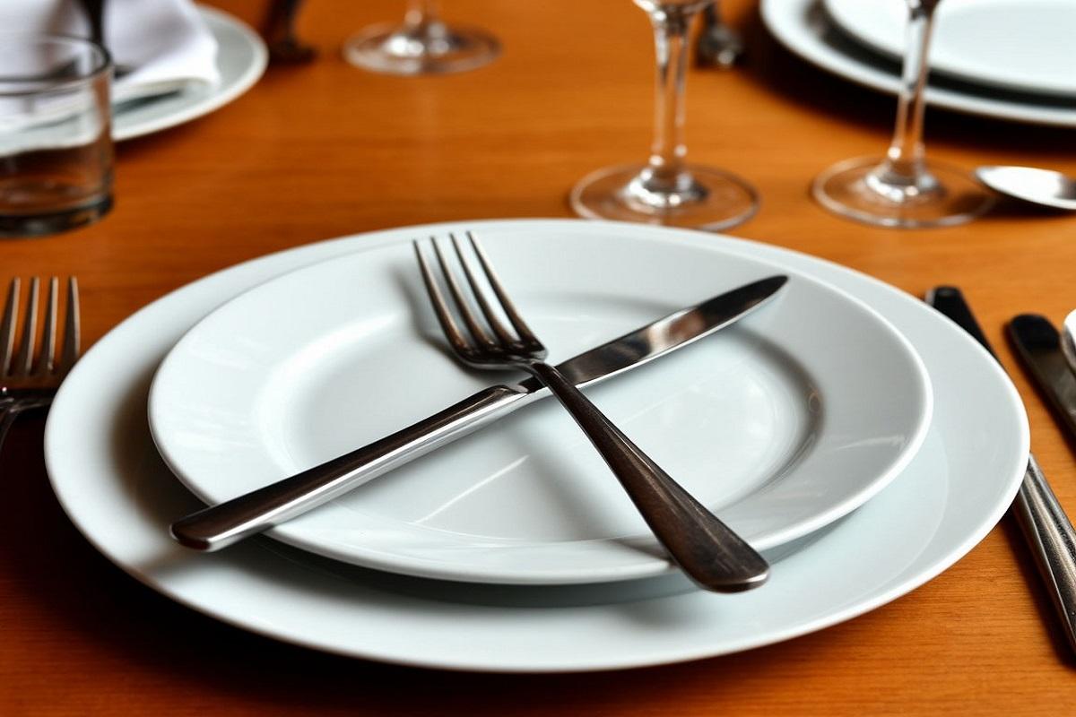 Шесть инцидентов после шаурмы: итоги проверок общепита в Туле