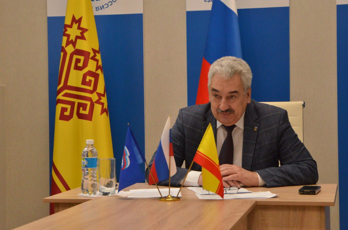 Спикер Госсовета Чувашии Леонид Черкесов поддержал предложение Госдумы РФ ужесточить продажу самогонных аппаратов и усилить контроль над «наливайками»