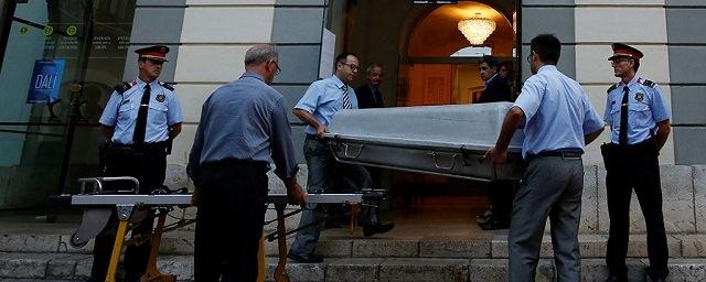 В Испании провели эксгумацию останков Сальвадора Дали