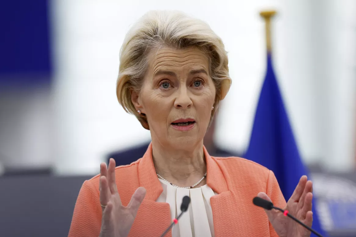 Урсула фон дер Ляйен оконфузилась во время выступления в Финляндии