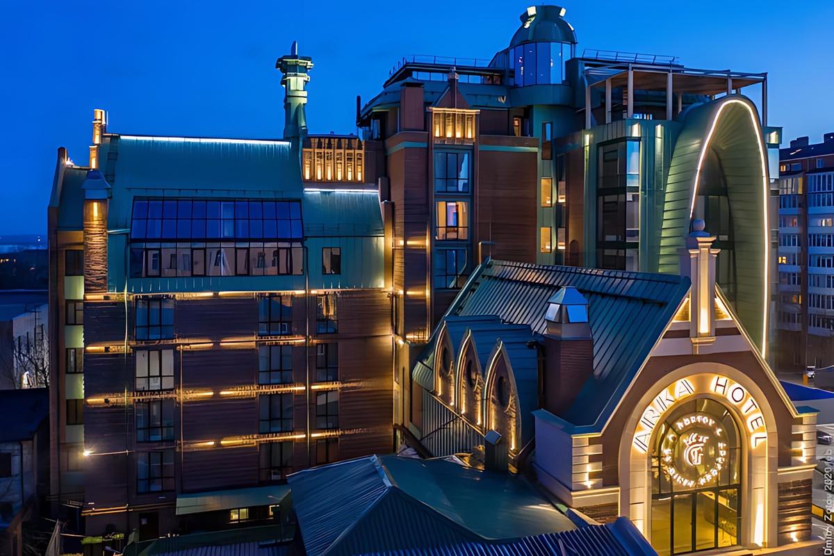 Олигарх Аркадий Ротенберг купил в центре Ростова отель «Арка»