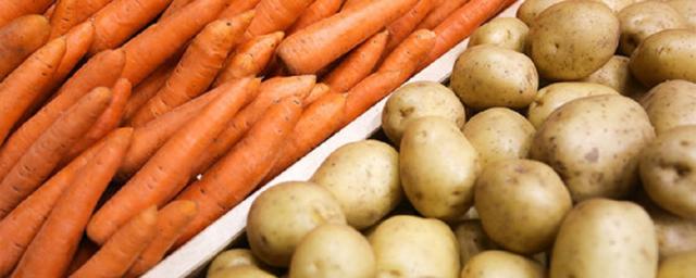 Диетолог Пономарёва советует есть картофель, морковь и киви с кожурой