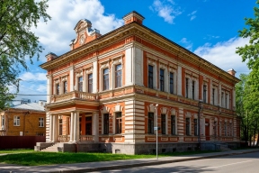 Кровлю краеведческого музея в Новосибирске отремонтируют за 14,5 млн рублей