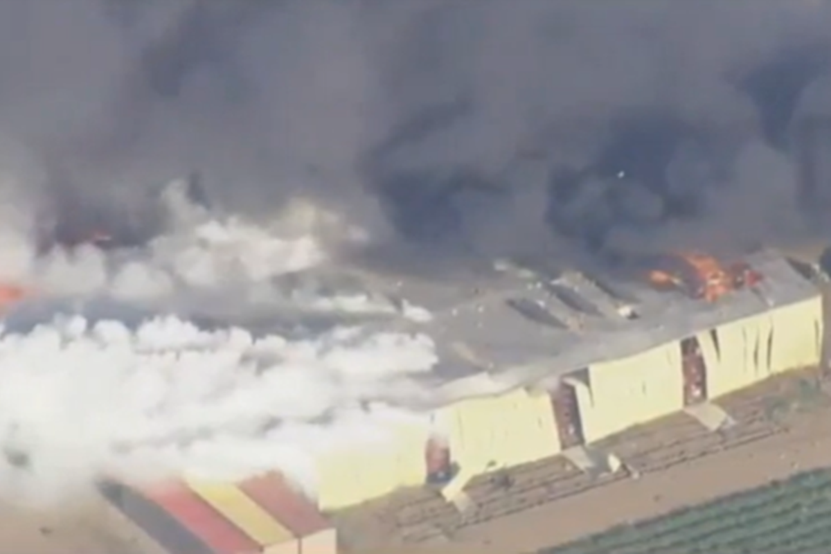 Мощный взрыв в округе Йоло привел к массовой эвакуации на севере Калифорнии