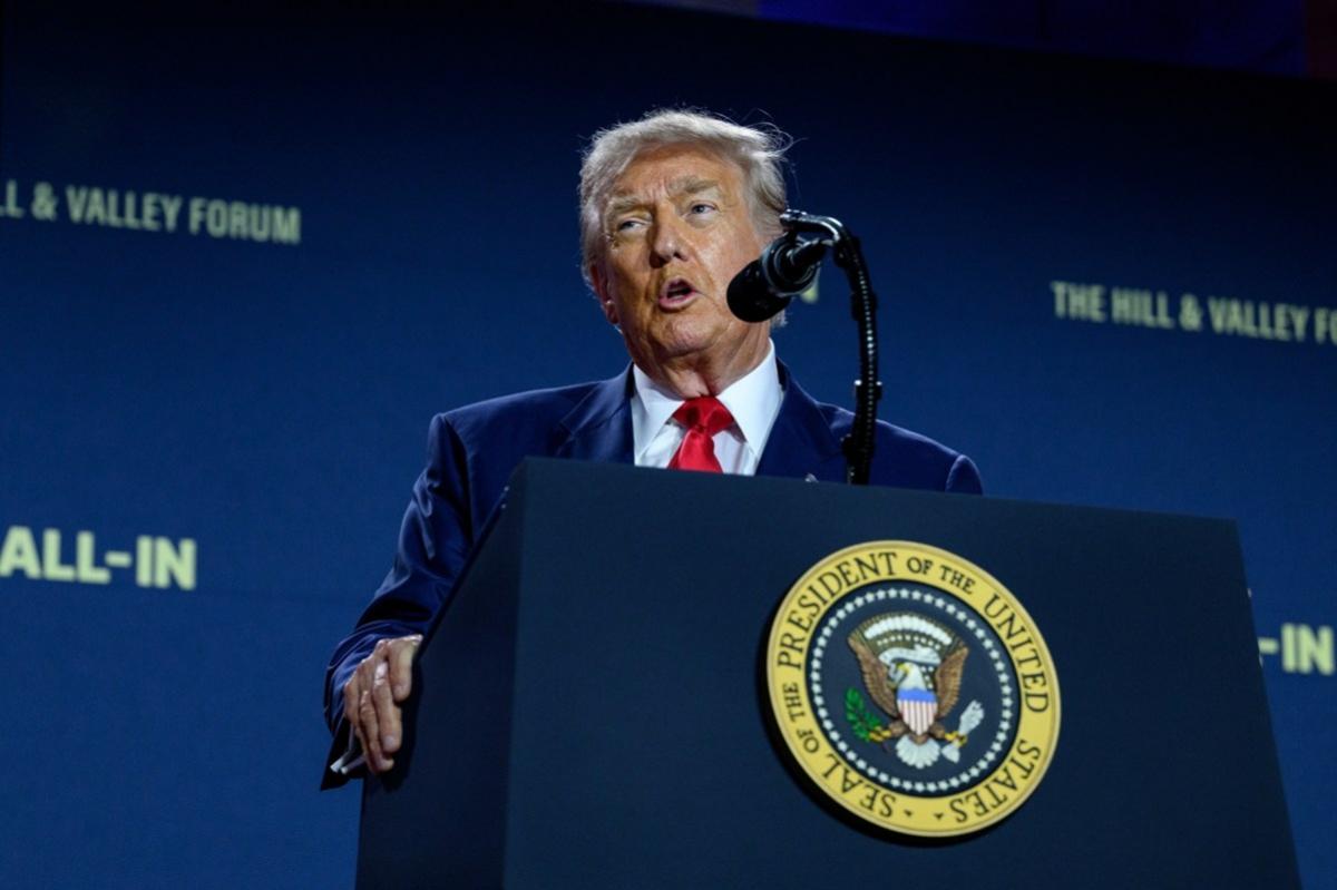 Дональд Трамп уверен в скорейшем проведении саммита с Путиным и Зеленским