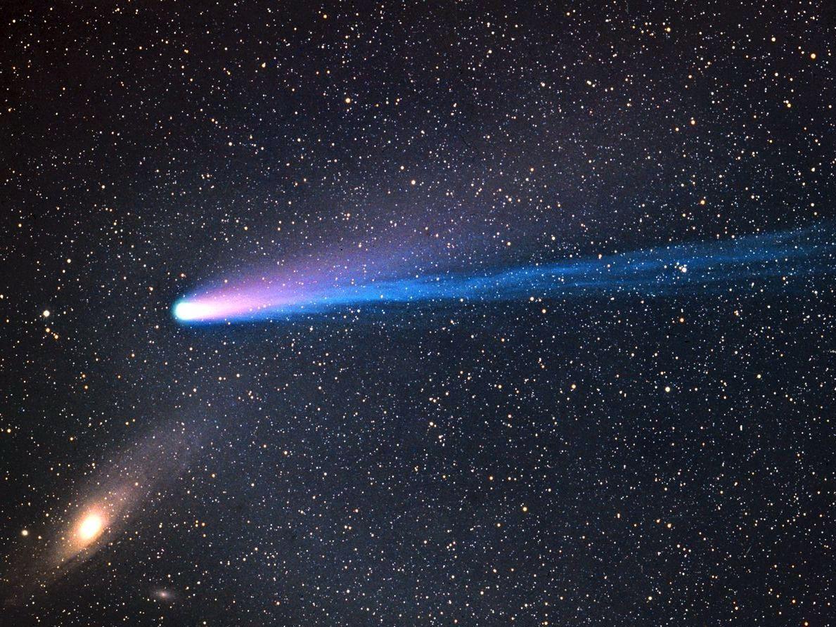 NASA: К Земле приближаются комета и астероид