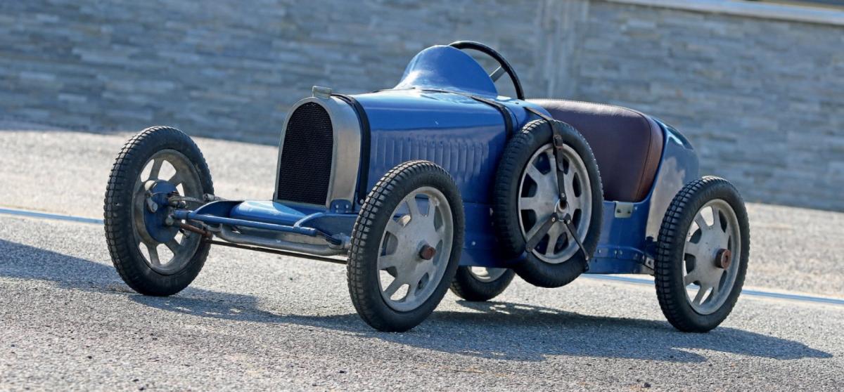 Bugatti выпустит 500 электрокаров для детей