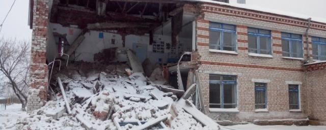 В Чувашии частично обрушилось здание школы