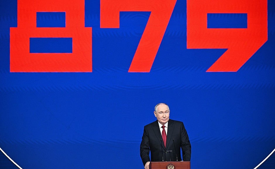 Путин поздравил первую в истории 500-балльницу ЕГЭ Екатерину Малкову