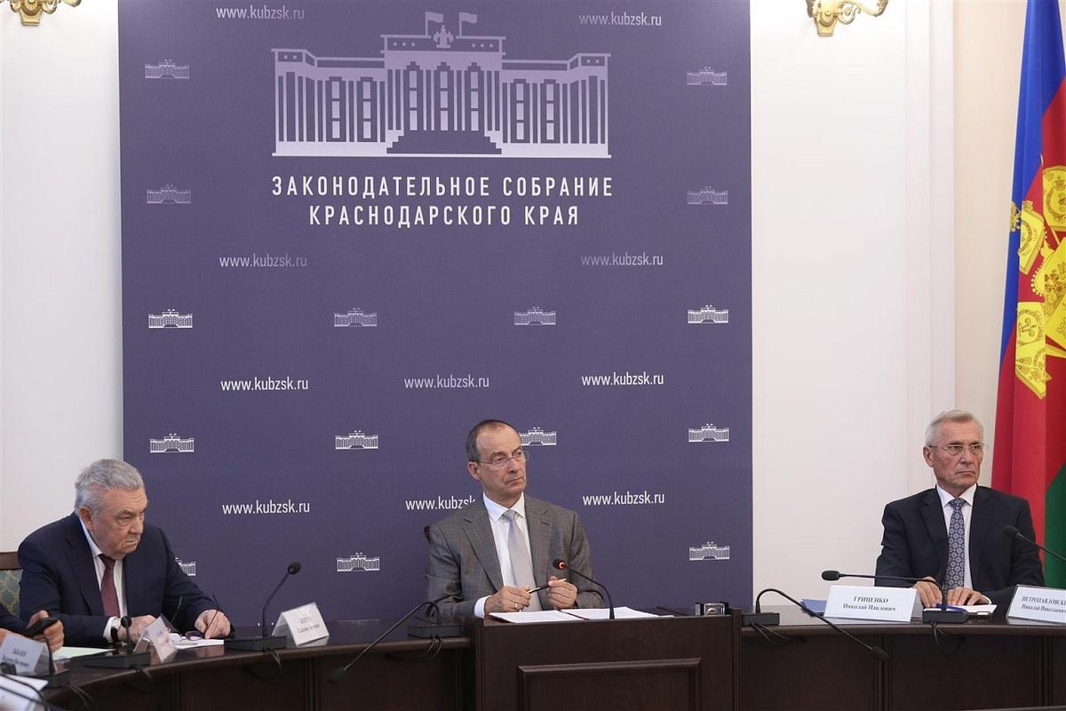 Юрий Бурлачко провел депутатскую планерку