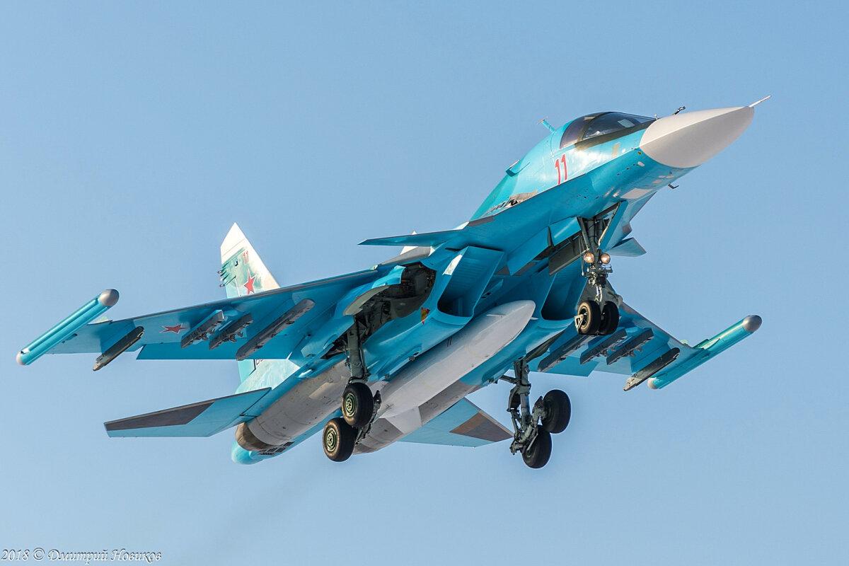 Су-34 уничтожил скопление украинских военных и техники
