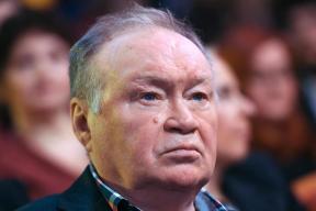 Два брака, потеря любимой и предательство сестры: Жизнь на грани «Мухомора» Юрия Кузнецова