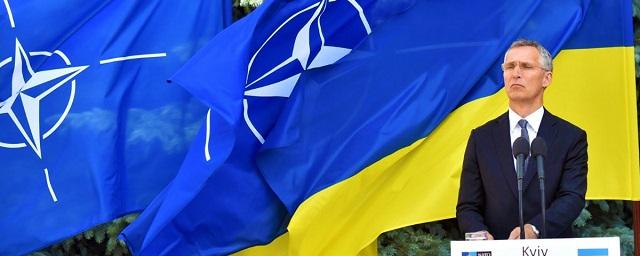 Генсек НАТО Столтенберг: Мы поддержим Украину в случае нападения России