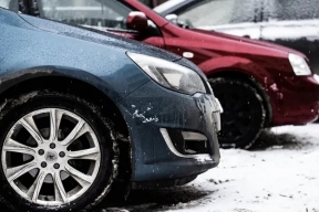 Сезон дождей и туманов: автоэксперт объяснил, почему осенью растет число аварий на дорогах