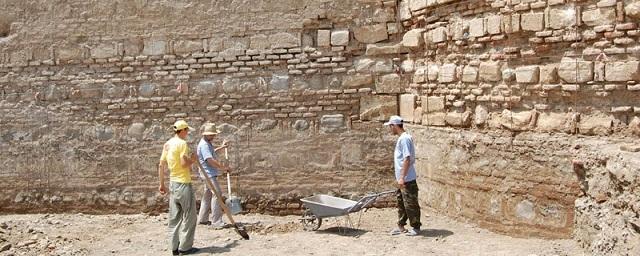 В Китае археологи обнаружили стены цитадели XIII века