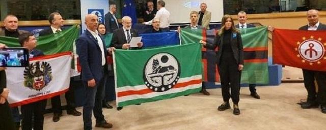 В Европарламенте показали флаг квазигосударства в составе с Ростовской областью