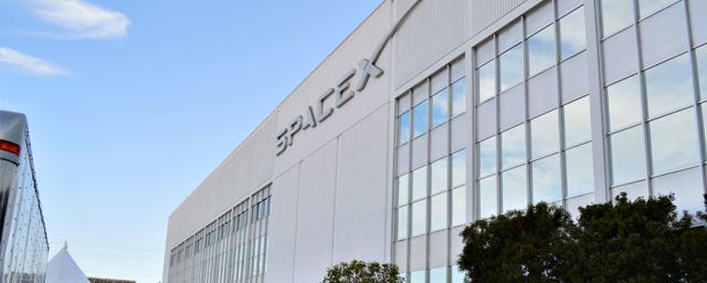 В компании SpaceX уволили нескольких сотрудников из-за критики Илона Маска